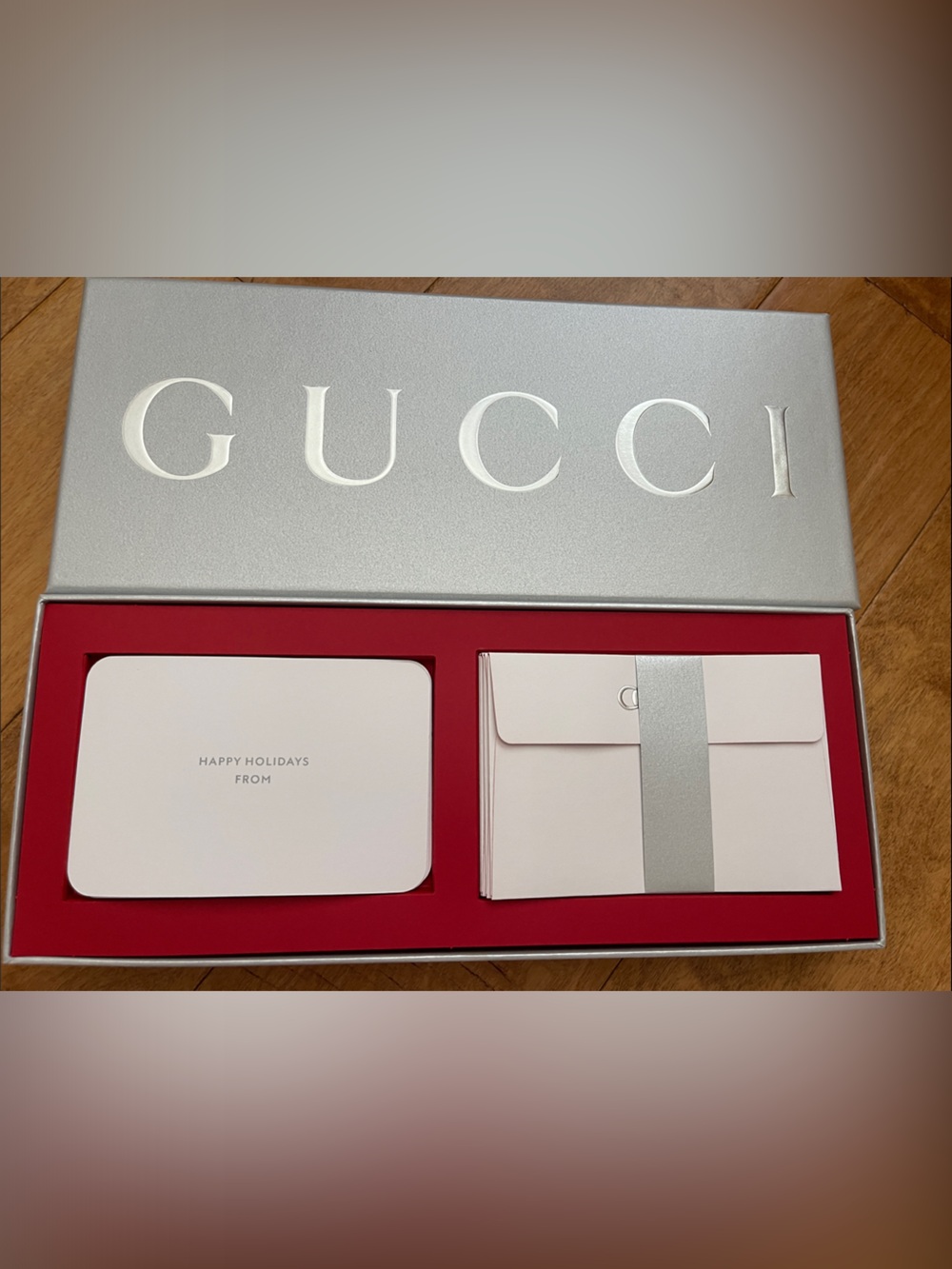 New Rare Gucci gift cards, envelopes and gift box